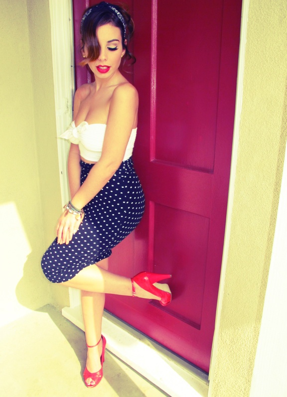 Pin Up Outfit. 